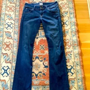 Mid-rise Hudson blue jeans, size 29
